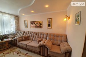 Продається 3-кімнатна квартира 56 кв. м у Хмельницькому