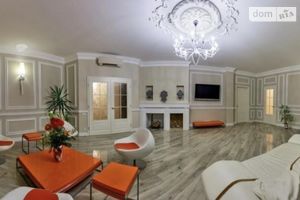 Здається в оренду 5-кімнатна квартира 258 кв. м у Києві