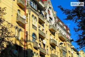 Продается 2-комнатная квартира 59 кв. м в Киеве