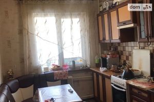 Продается 3-комнатная квартира 65 кв. м в Херсоне