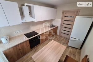 Сдается в аренду 3-комнатная квартира 66 кв. м в Киеве