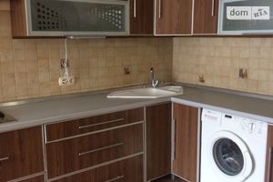 Продается 2-комнатная квартира 63 кв. м в Тернополе