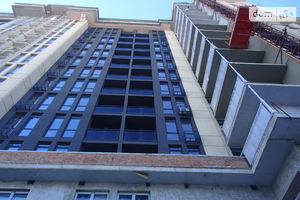 Продается 3-комнатная квартира 86.83 кв. м в Виннице
