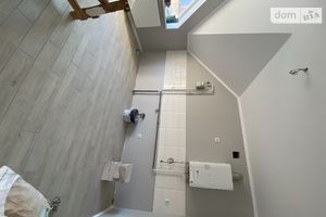 Продается 1-комнатная квартира 33 кв. м в Ужгороде