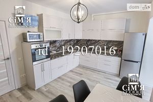 Сдается в аренду 3-комнатная квартира 100 кв. м в Виннице