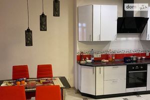 Сдается в аренду 2-комнатная квартира 65 кв. м в Львове