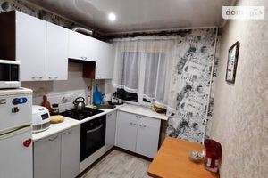 Продається 1-кімнатна квартира 33 кв. м у Дніпрі