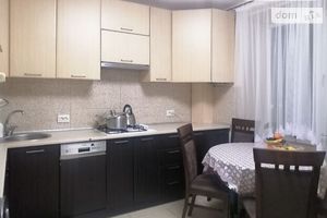 Продается 2-комнатная квартира 61.2 кв. м в Тернополе
