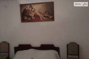 Продается дом на 2 этажа 200 кв. м с садом