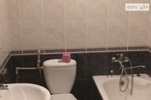 Продается 1-комнатная квартира 41 кв. м в Ужгороде