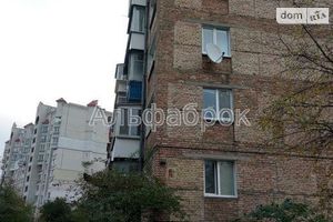 Продается 2-комнатная квартира 44 кв. м в Вышгороде