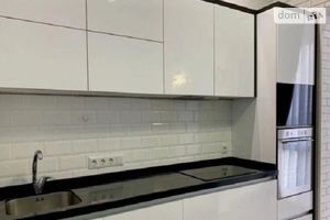 Продается 2-комнатная квартира 62 кв. м в Одессе