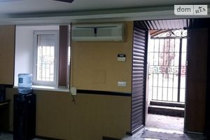 Продается помещения свободного назначения 173 кв. м в 5-этажном здании