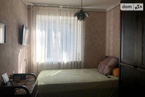 Продается 4-комнатная квартира 65 кв. м в Одессе