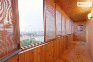 Продается 3-комнатная квартира 80 кв. м в Киеве
