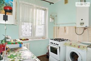 Продається 4-кімнатна квартира 61 кв. м у Миколаєві