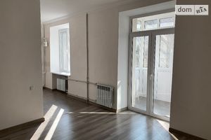 Продається 3-кімнатна квартира 60.4 кв. м у Миколаєві