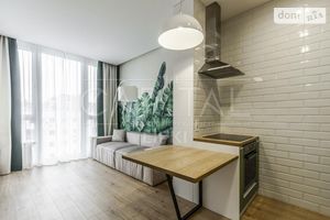 Продается 2-комнатная квартира 56 кв. м в Киеве