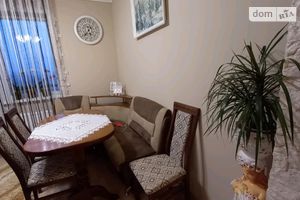 Продается 2-комнатная квартира 69 кв. м в Ужгороде