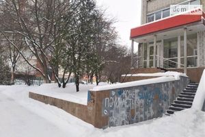 Сдается в аренду офис 72 кв. м в нежилом помещении в жилом доме