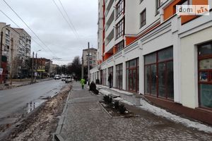 Здається в оренду об'єкт сфери послуг 124 кв. м в 10-поверховій будівлі
