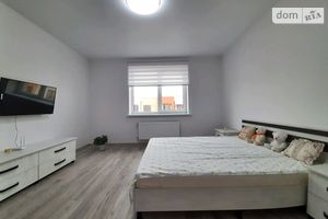 Сдается в аренду 1-комнатная квартира 42 кв. м в Ровно