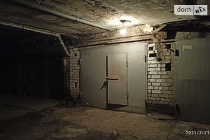 Продається бокс в гаражному комплексі під легкове авто на 53.3 кв. м