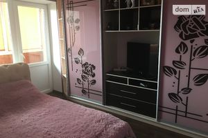 Продается 3-комнатная квартира 75 кв. м в Лысянке