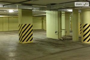 Продається підземний паркінг універсальний на 7 кв. м