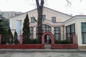 Продається готель 980 кв. м в 2-поверховій будівлі