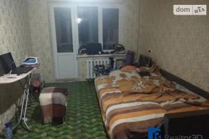 Продается 3-комнатная квартира 70 кв. м в Днепре