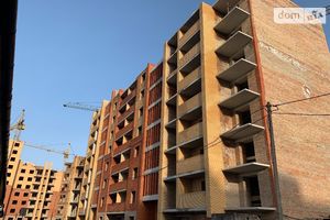 Продается 2-комнатная квартира 70 кв. м в Тернополе
