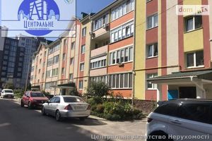 Сдается в аренду 2-комнатная квартира 78 кв. м в Черновцах