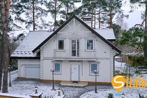 Продається будинок 2 поверховий 197.2 кв. м з каміном