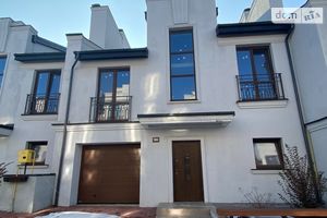 Продается дом на 3 этажа 200 кв. м с садом