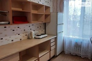 Сдается в аренду 2-комнатная квартира 30 кв. м в Харькове