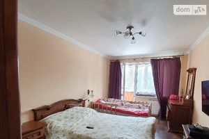 Продається 3-кімнатна квартира 62 кв. м у Чернігові
