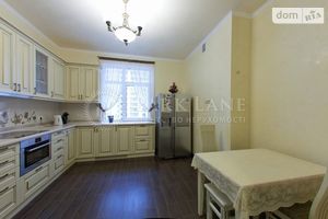 Продается 4-комнатная квартира 156.3 кв. м в Киеве