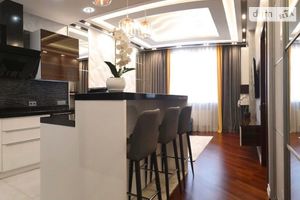 Сдается в аренду 3-комнатная квартира 78 кв. м в Киеве