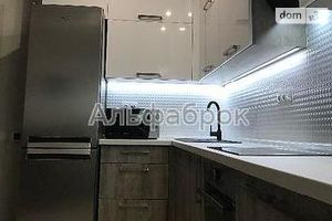 Продается 1-комнатная квартира 46 кв. м в Киеве