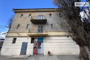 Продается офис 704.3 кв. м в торгово-офисном центре