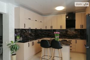 Продается дом на 2 этажа 115 кв. м с участком