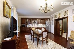 Здається в оренду 4-кімнатна квартира 160 кв. м у Києві