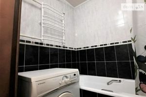 Продается 3-комнатная квартира 65 кв. м в Днепре