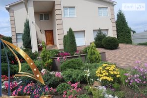 Продается дом на 2 этажа 230 кв. м с верандой