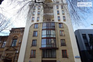 Сдается в аренду 4-комнатная квартира 168 кв. м в Харькове