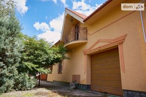Сдается в аренду 4-комнатная квартира 130 кв. м в Мукачеве