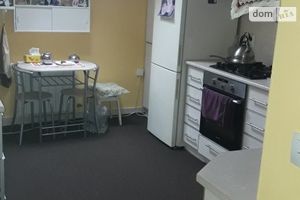 Продается 2-комнатная квартира 69.5 кв. м в Тернополе