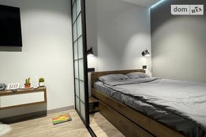 Продается 2-комнатная квартира 40 кв. м в Полтаве