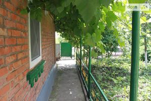 Продається одноповерховий будинок 85 кв. м з подвалом